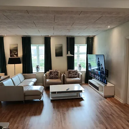 House On Vellingtoft In -